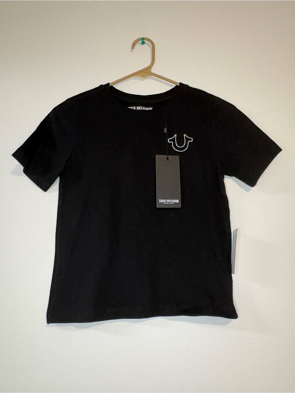 True Religion Boys Black Horseshoe Logo Graphic Tee NWT Size 5/6 streetwear